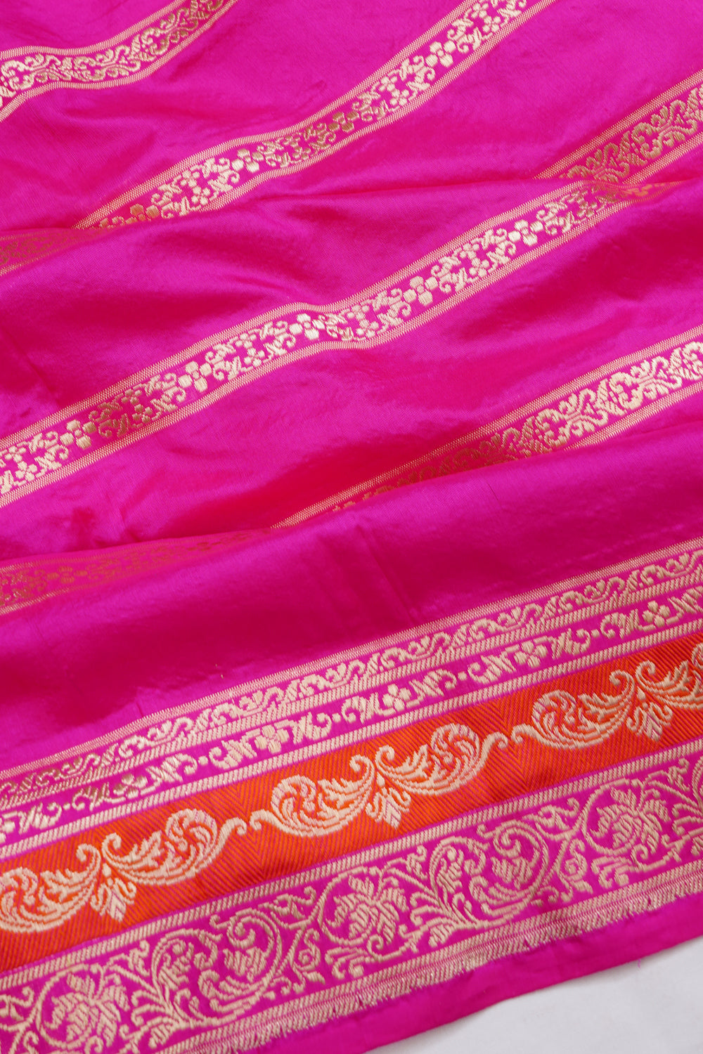 Banarasi Silk Horizontal Lines Rani Pink Saree 1212631137