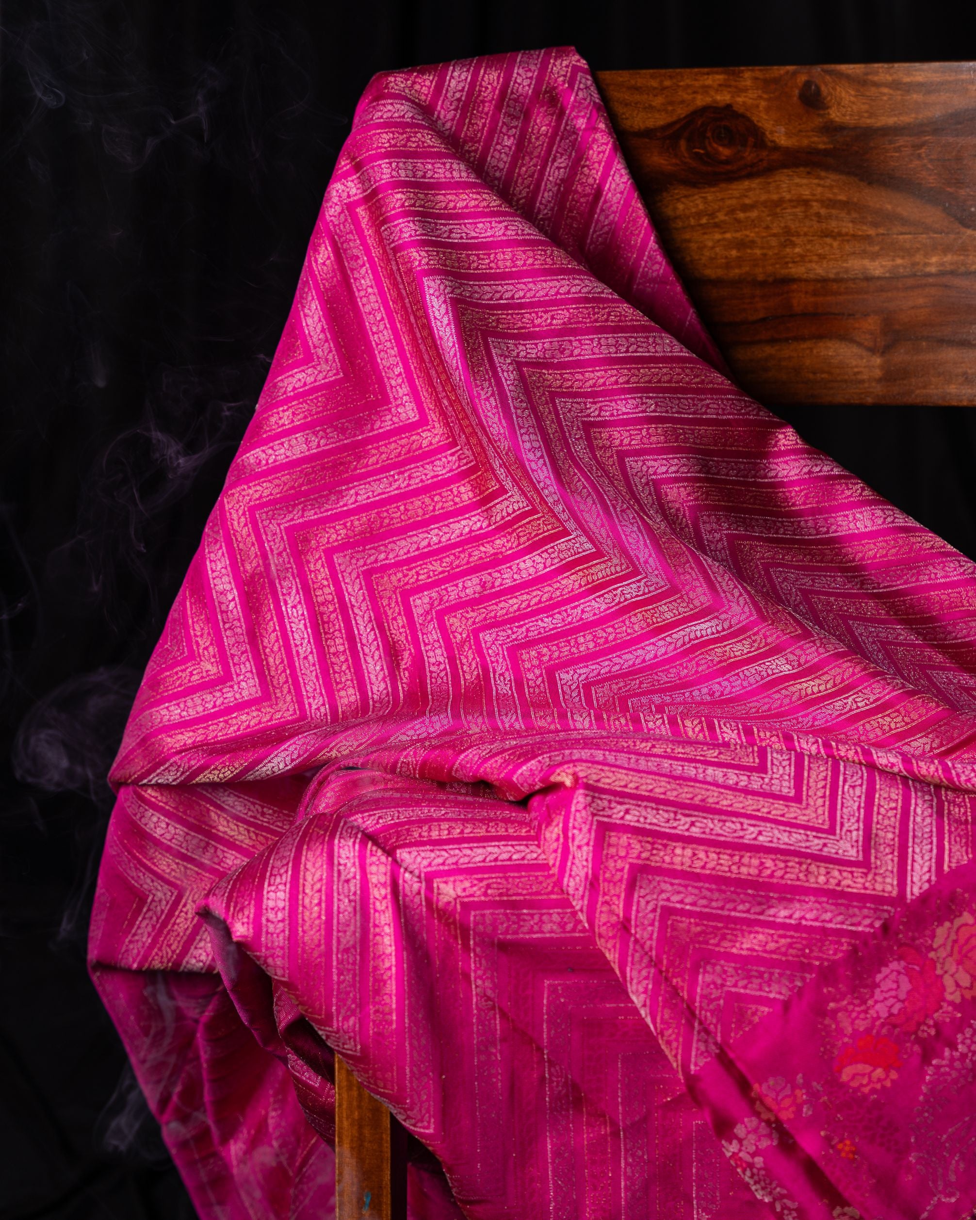 Banarasi Silk Jamdani Jaal Pink Saree