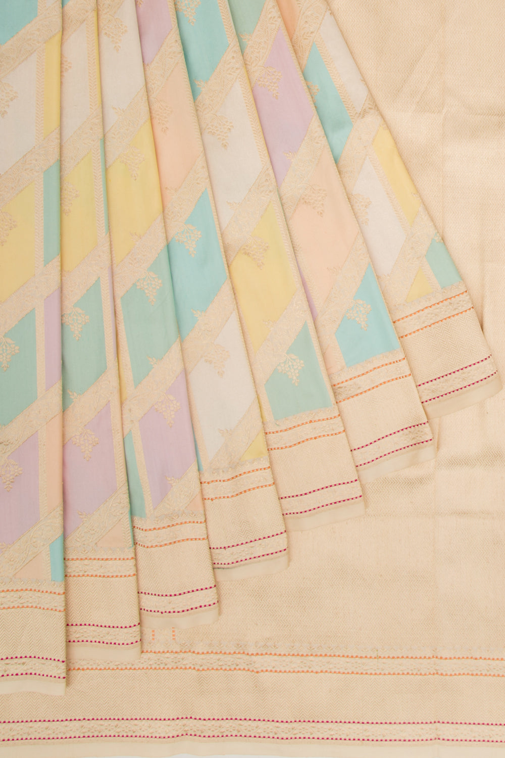 Banarasi Silk Jaal Pastel Rangkat Saree