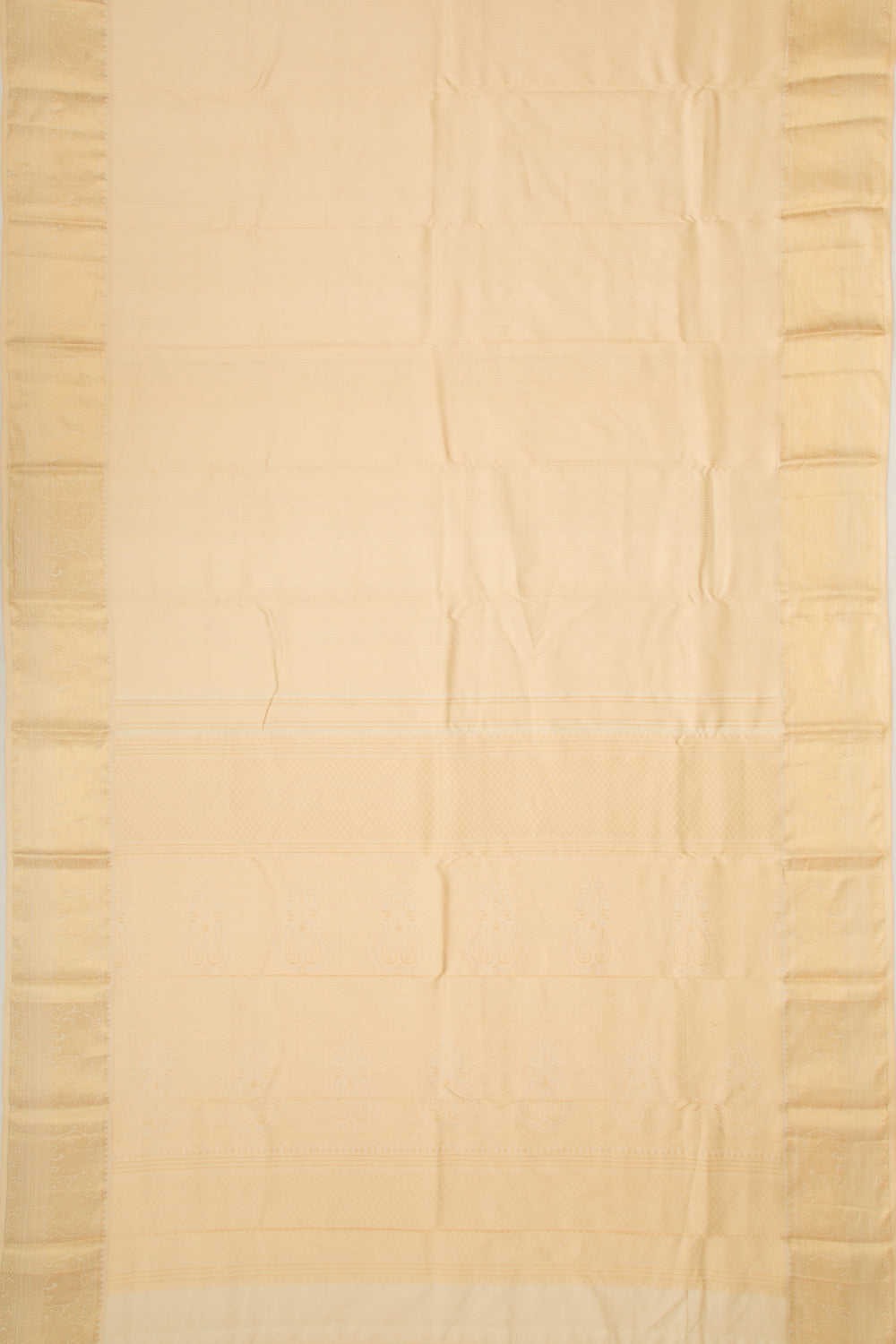 Taranga Kanchi Silk Checks Cream Saree
