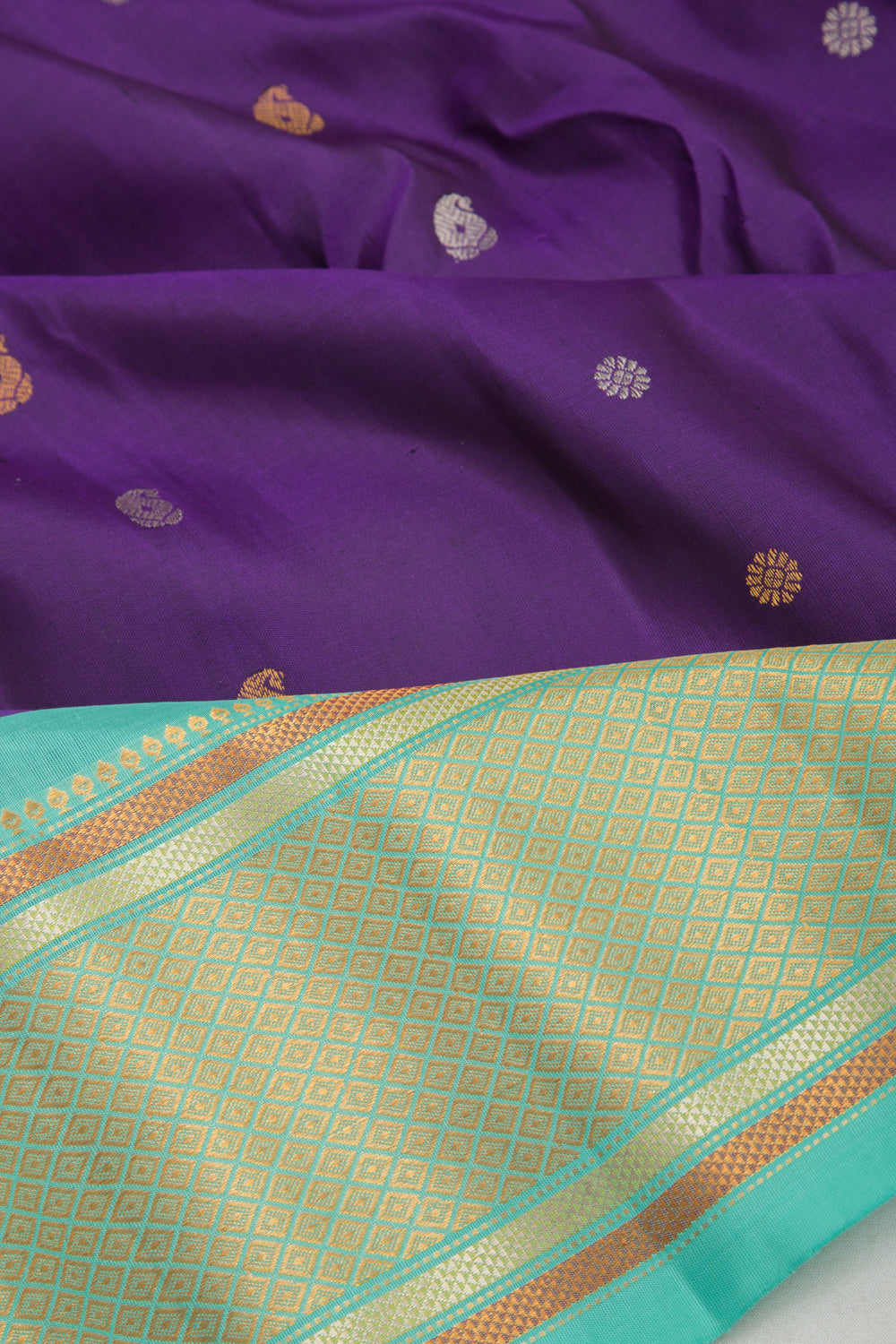 Gadwal Silk Butta Purple Saree