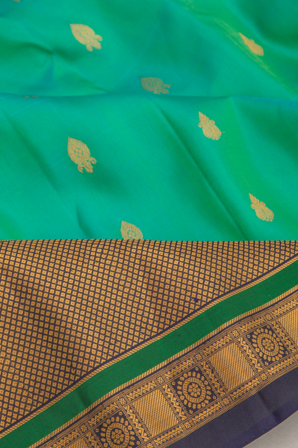 Gadwal Silk Butta Sea Green Saree