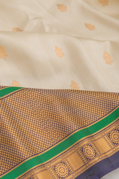 Gadwal Silk Butta Cream Saree