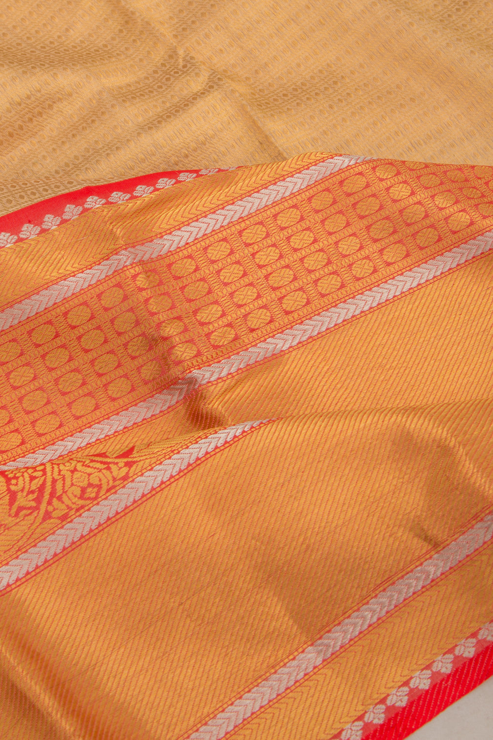 Kanchipuram Kora Organza Checks And Butta Cream Saree