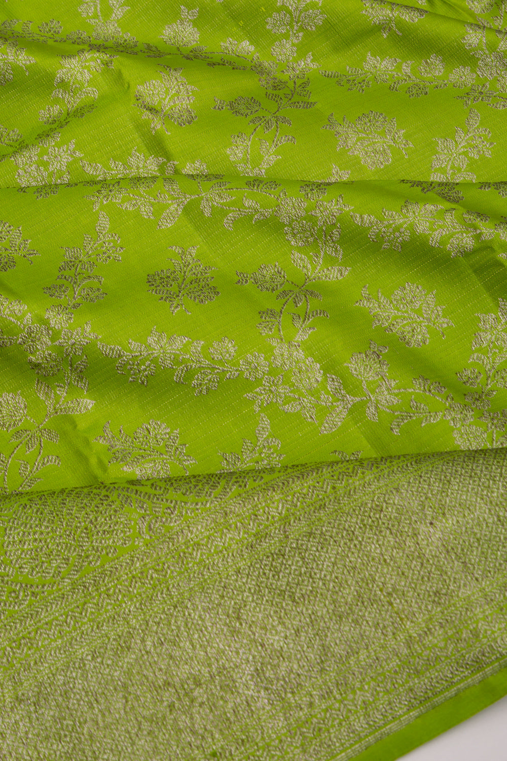 Kanchipuram Silk Jaal Green Saree