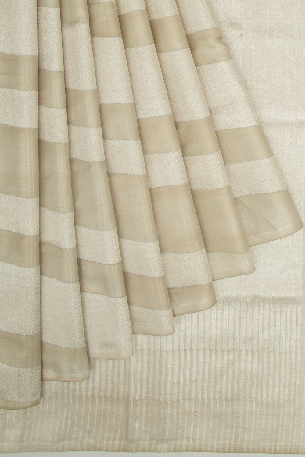 Kanchipuram Silk Tissue Lines Silver Saree