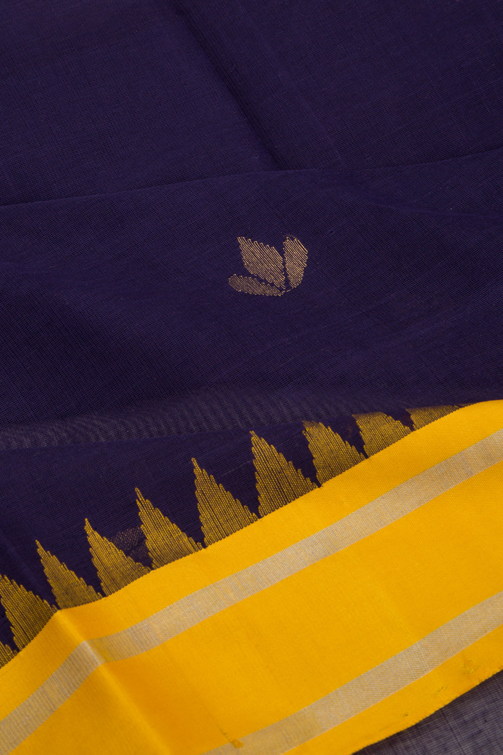 Ponduru Handspun Cotton Butta Blue Saree With Jamdani Pallu