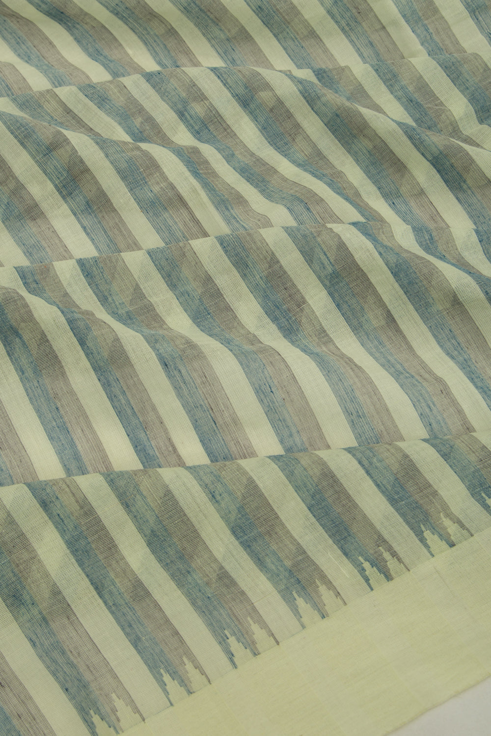 Ponduru Handspun Cotton Vertical Lines Pastel Green Saree