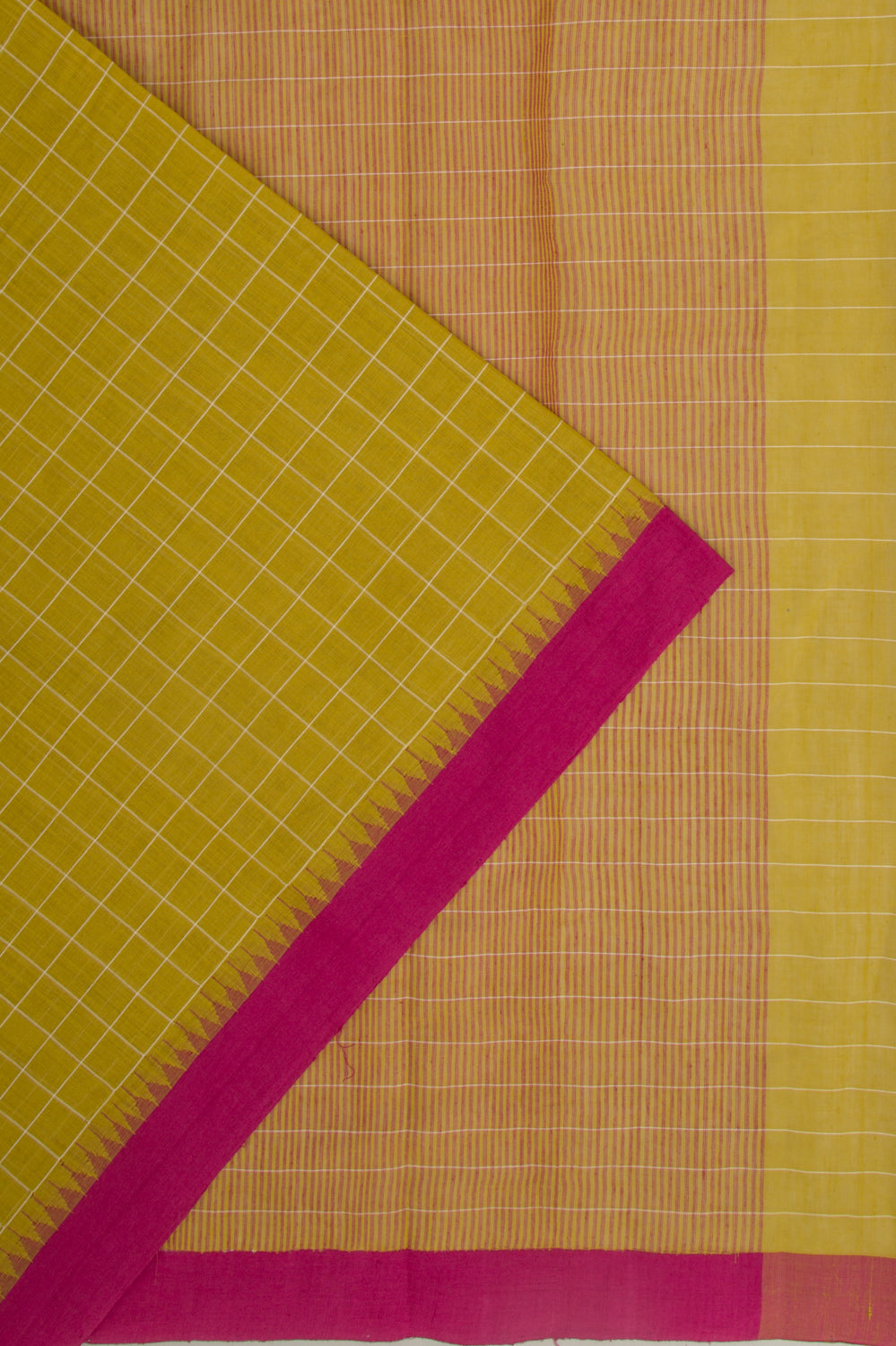 Ponduru Handspun Cotton Checks Mehendi Green Saree