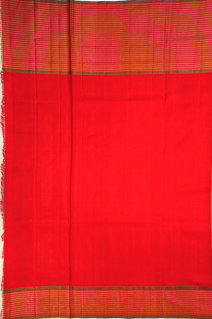 Kanchipuram Silk Tissue Diagonal Lines Gold Saree
