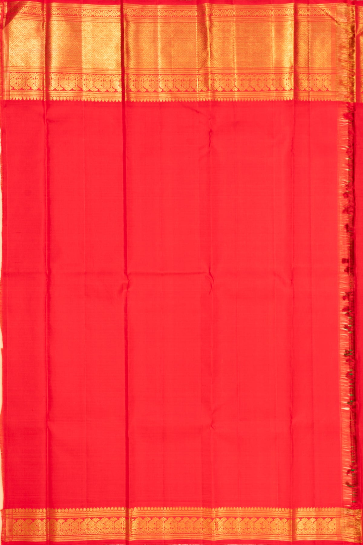 Kanchipuram Silk Horizontal Lines And Butta Green Saree