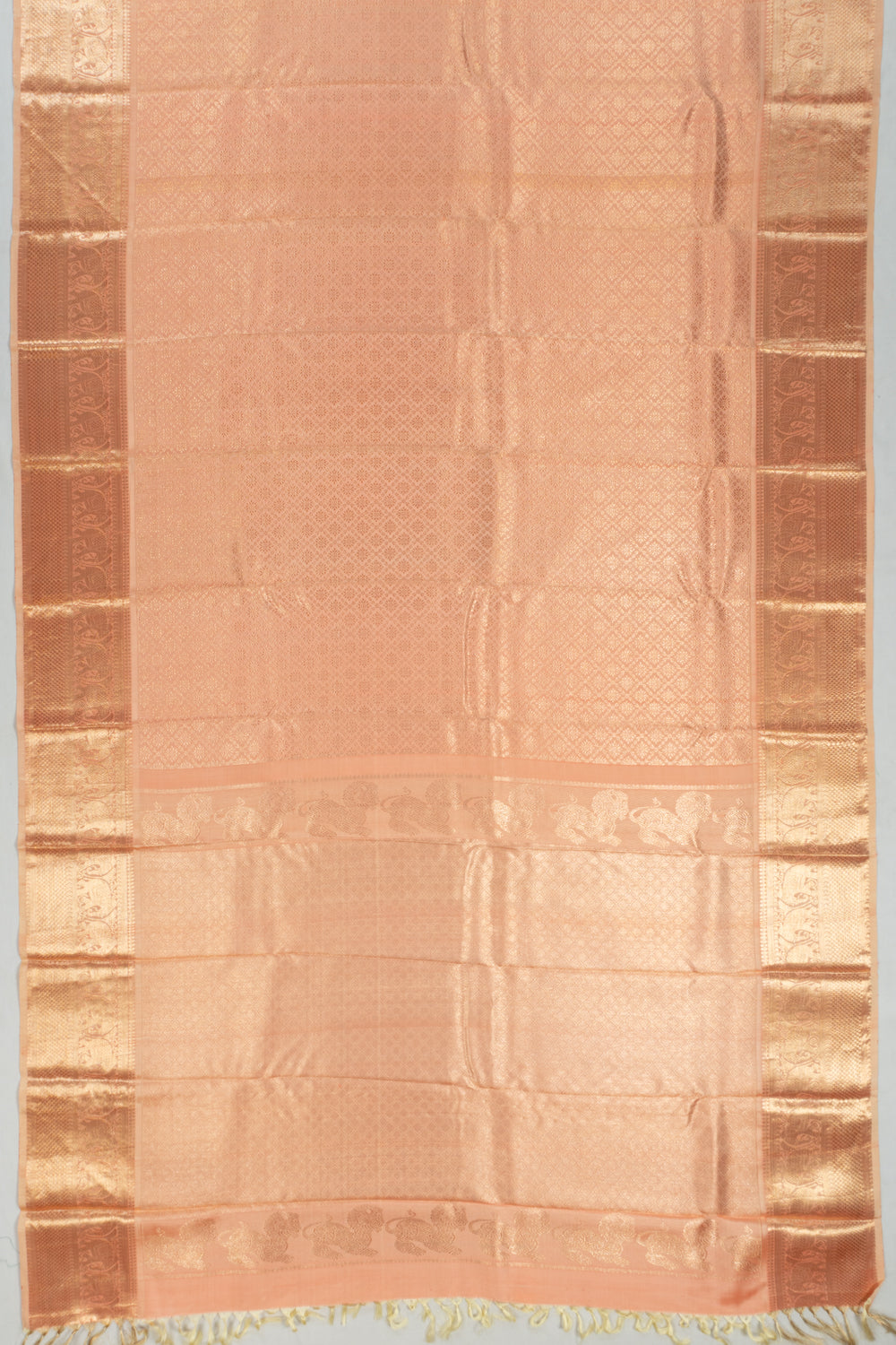 Kanchipuram Silk Criss Cross Checks And Butta Peach Saree