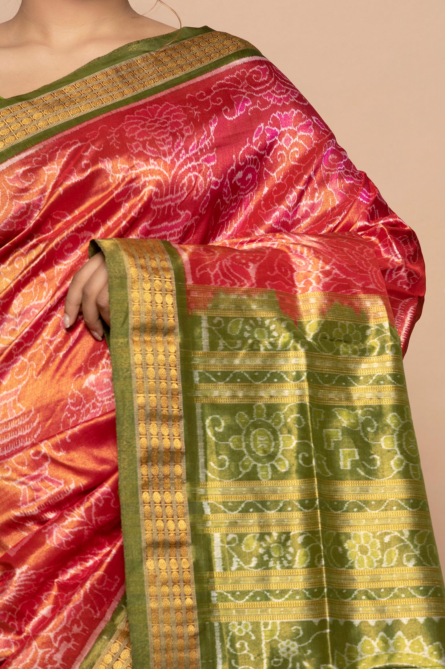 Sambalpuri Silk Ikat Dual Tone Pink And Orange Saree