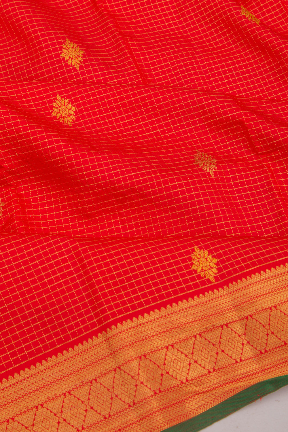 Kanchipuram Silk Checks And Butta Red Saree