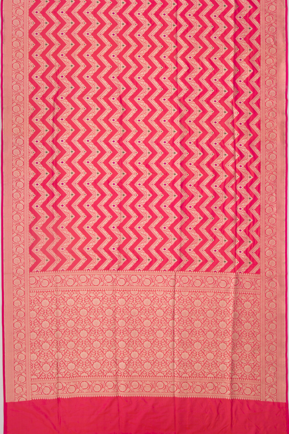 Banarasi Silk Zig-Zag Lines Pink Saree