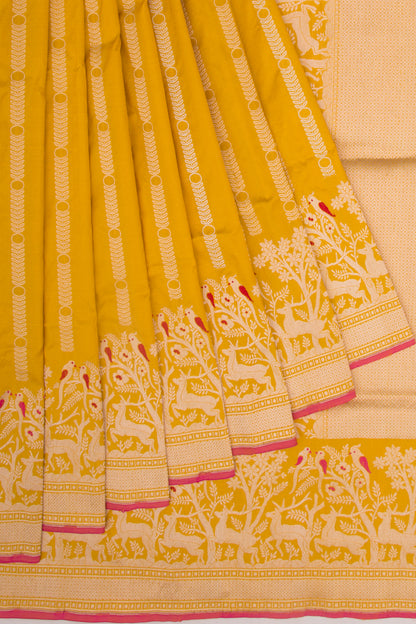 Banarasi Silk Vertical Lines Mustard Yellow Saree