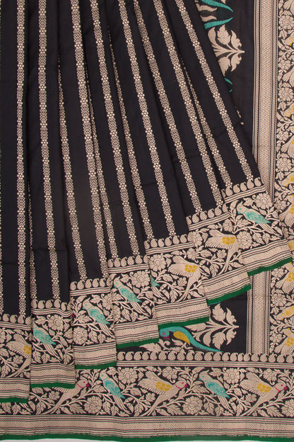 Banarasi Silk Vertical Lines Red Saree