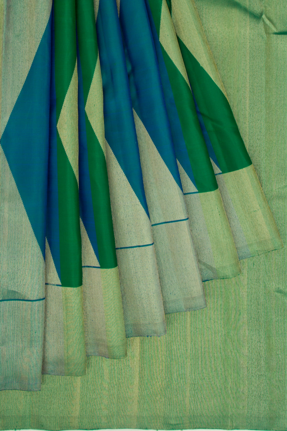 Kanchipuram Silk Geometrical Lines Green Saree