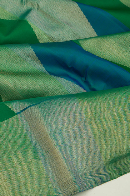 Kanchipuram Silk Geometrical Lines Green Saree