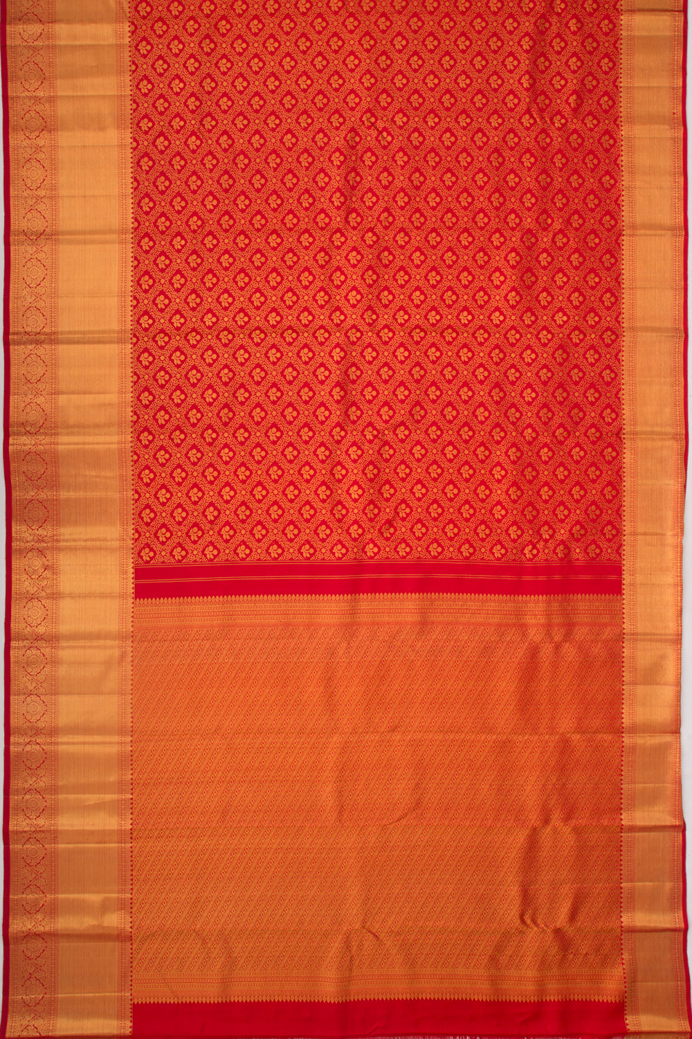 Kanchipuram Silk Jaal And Butta Red Saree