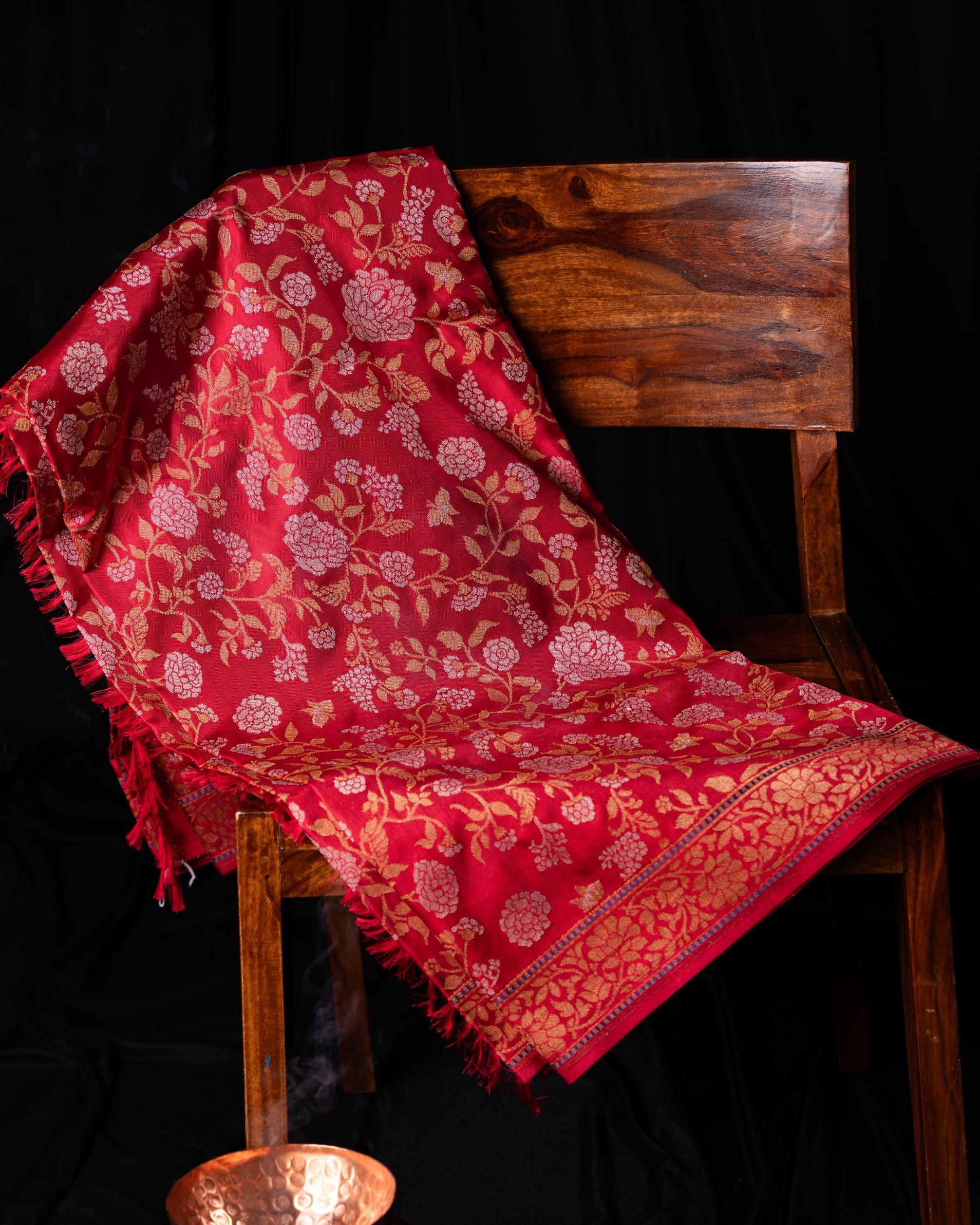 Banarasi Silk Jamdani Jaal Raktambari Saree