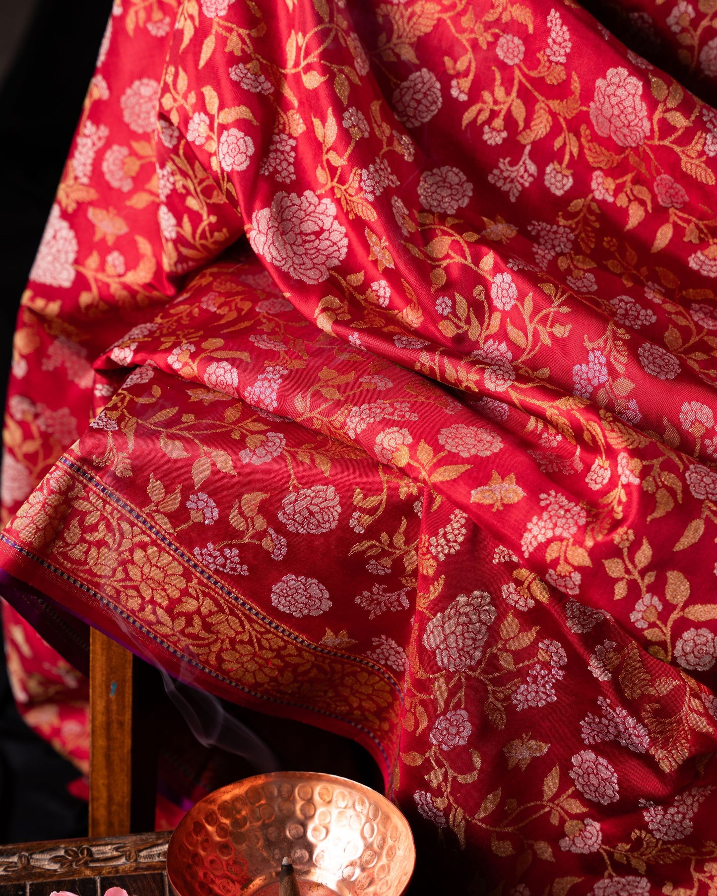 Banarasi Silk Jamdani Jaal Raktambari Saree