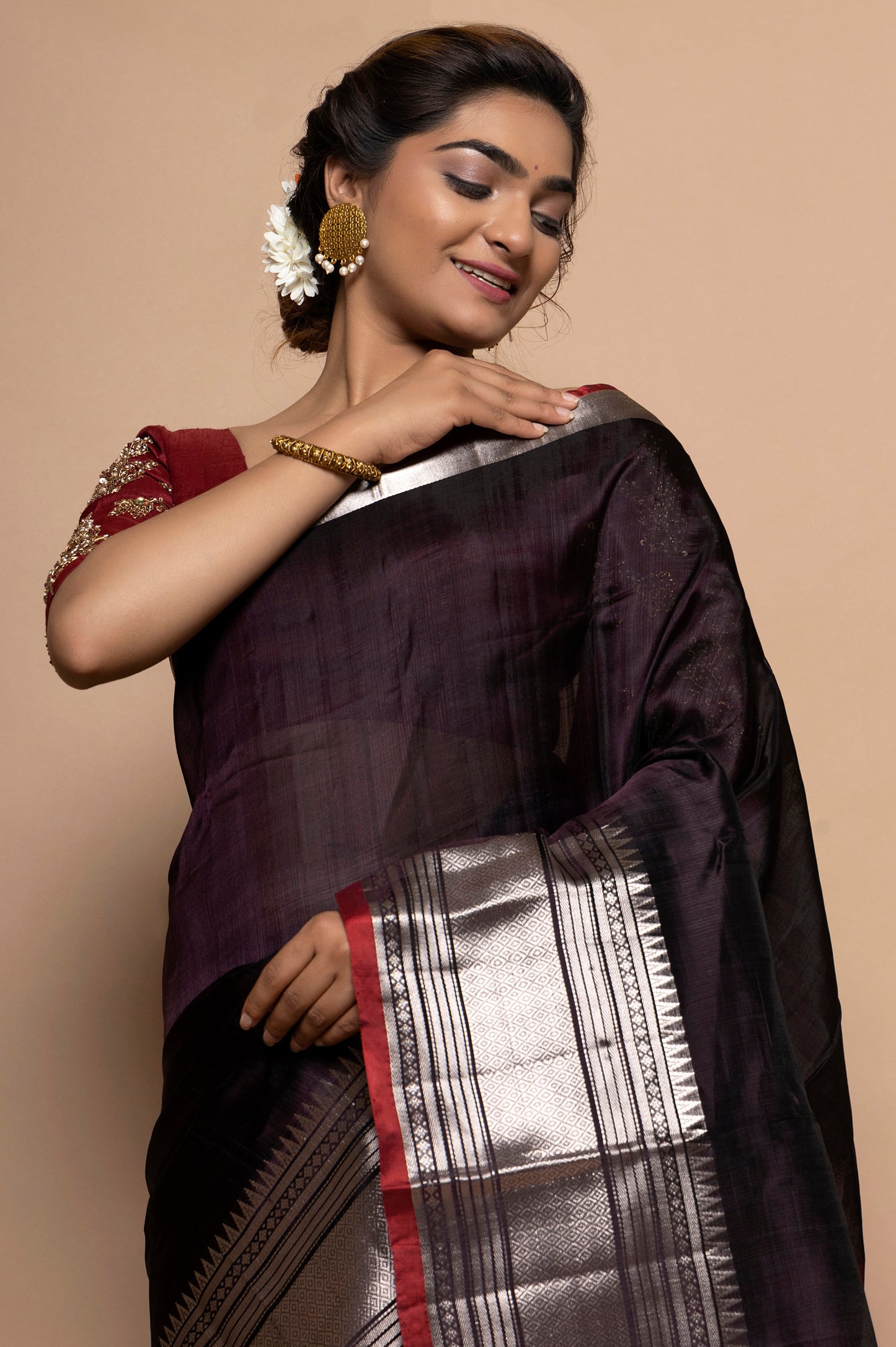 Linen Plain Black Saree