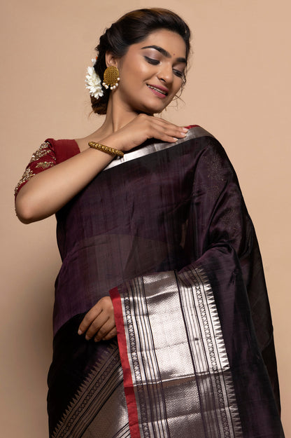 Linen Plain Black Saree
