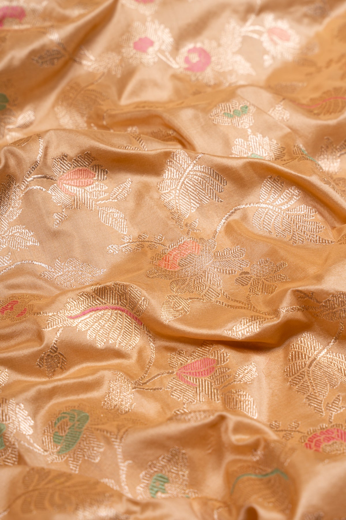 Banarasi Silk Kadwa Jaal Cream Saree