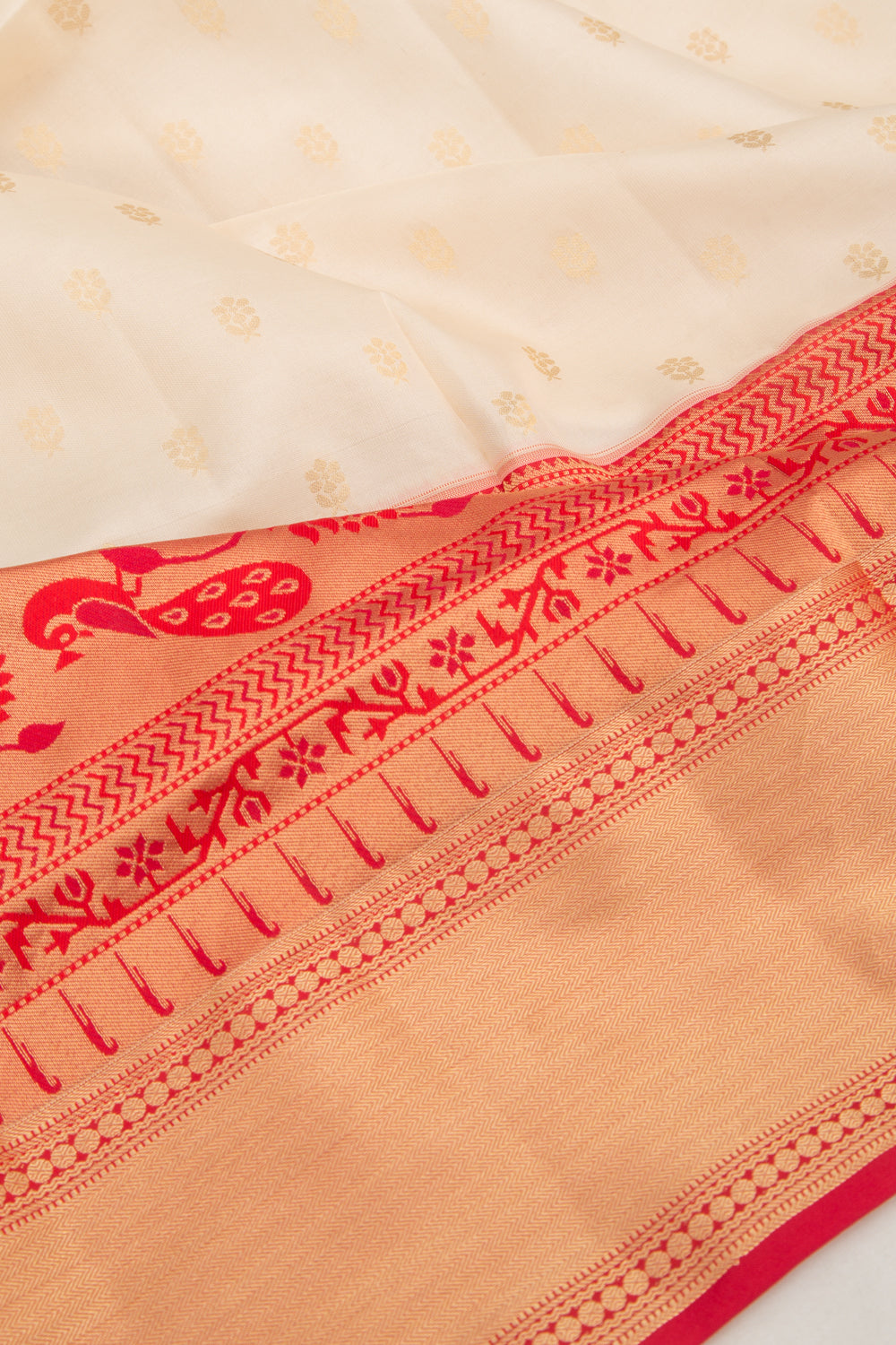 Taranga Kanchi Silk Butta White Saree