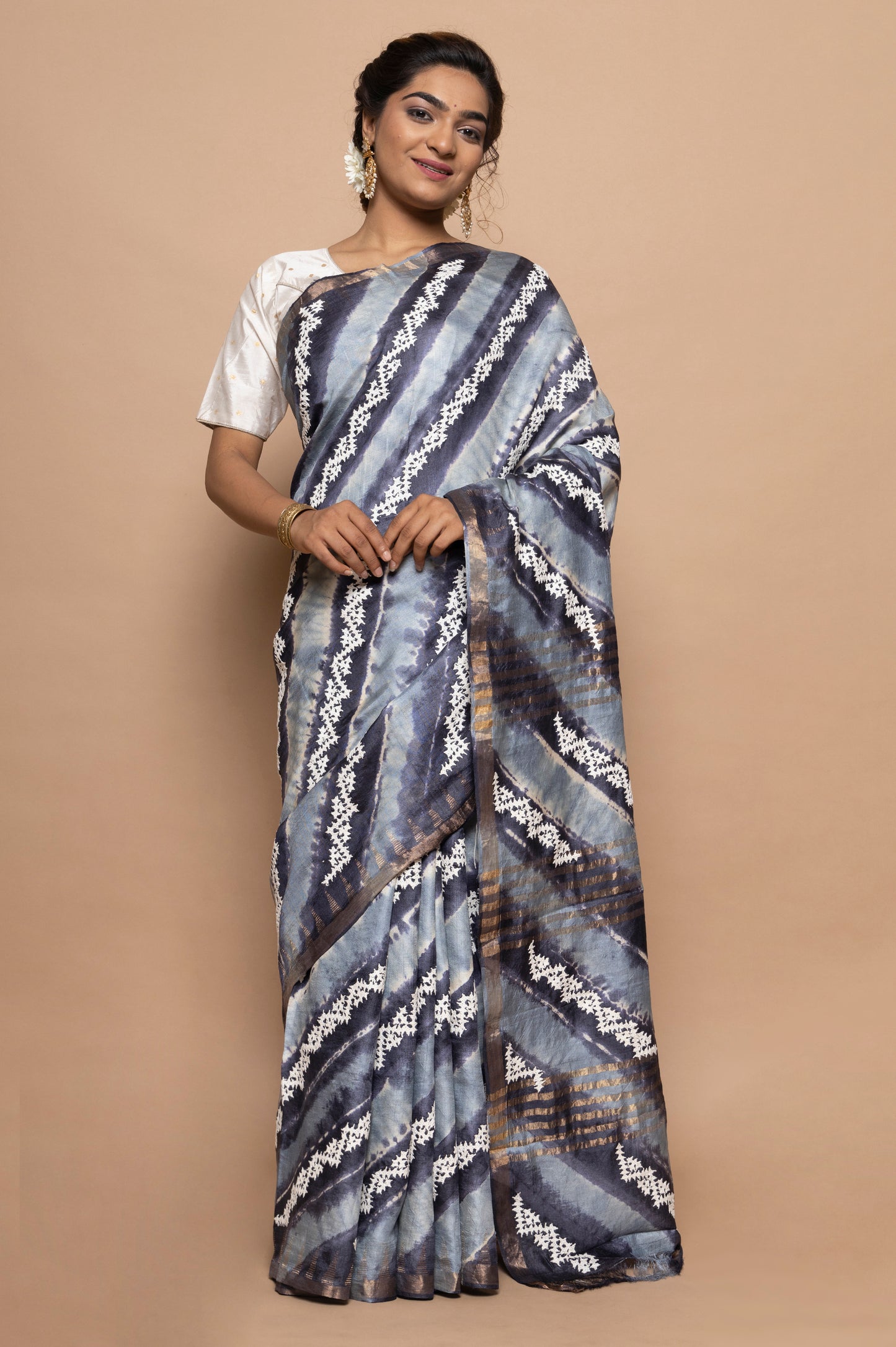 Tussar Batik Printed Grey Saree