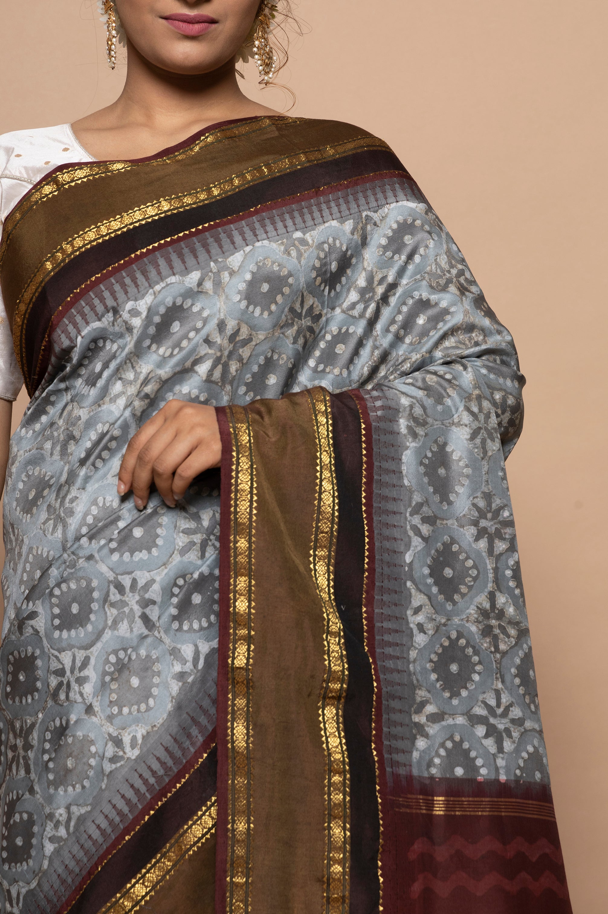 Bangalore Silk Kadiyal Printed Grey Saree