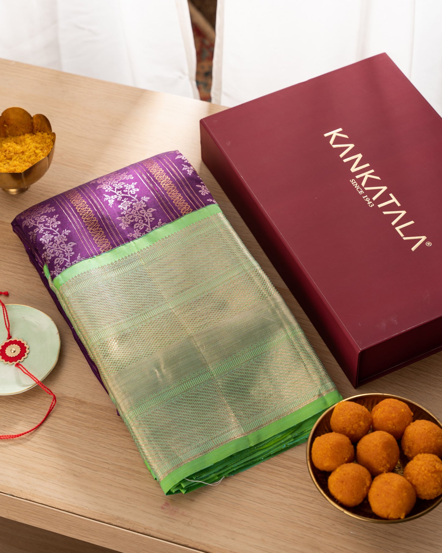 Kanchipuram Silk Jaal Purple Saree With Rakhi And Gift Box