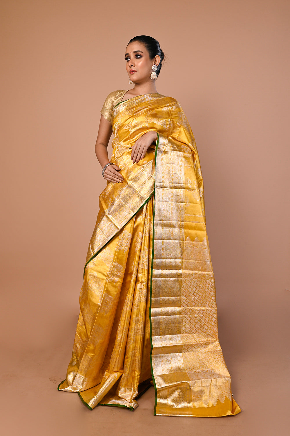 Kanchipuram Silk Tissue Jaal Gold Saree