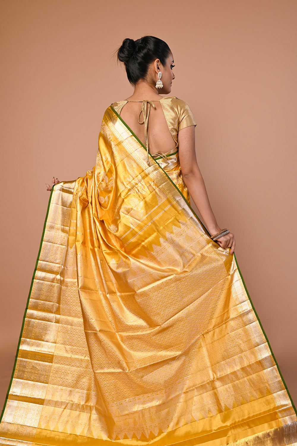 Kanchipuram Silk Tissue Jaal Gold Saree
