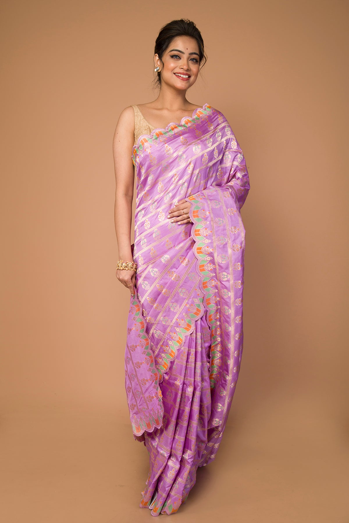 Banarasi Silk Lines And Butta Lavender Saree With Scallop Border