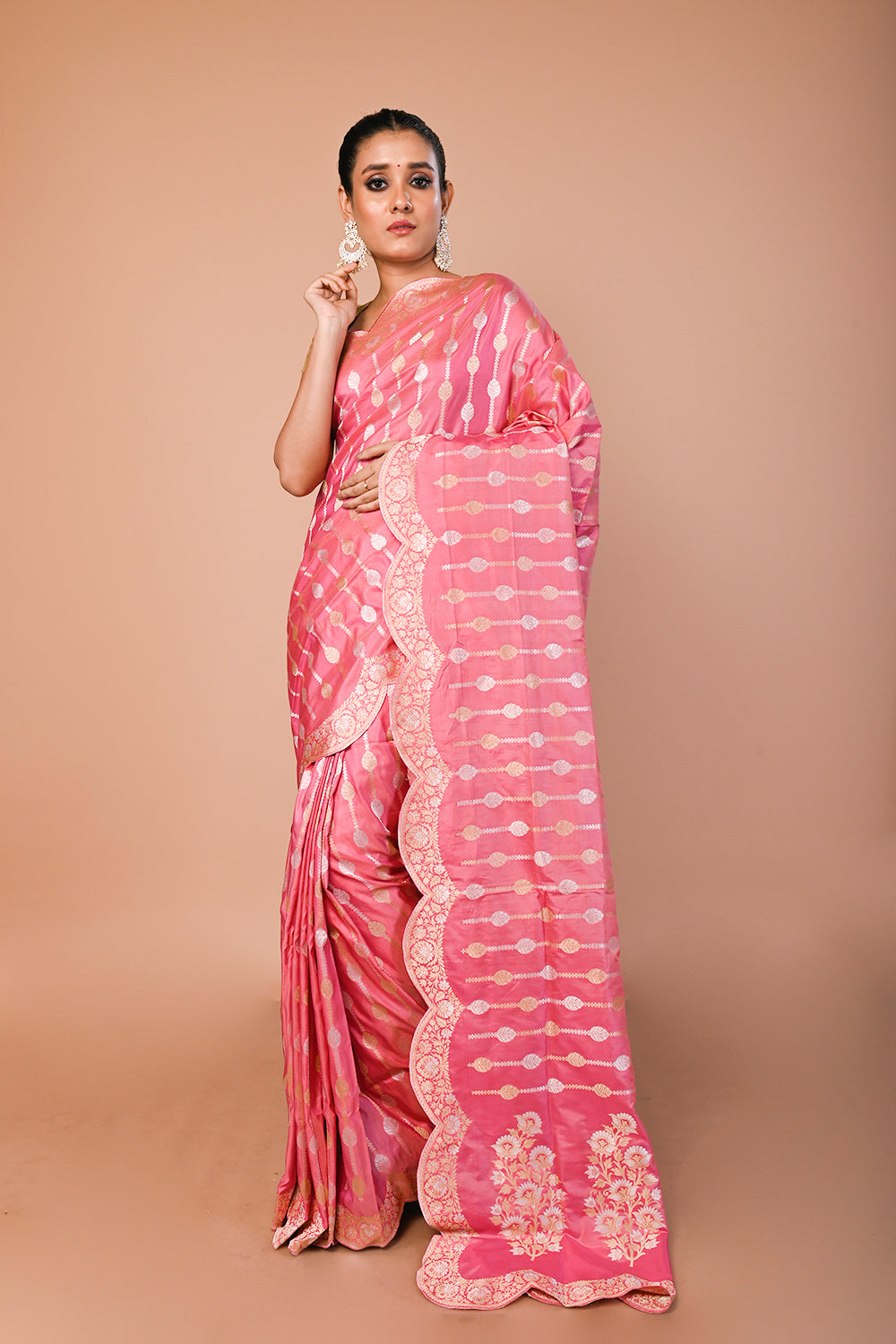 Banarasi Silk Jaal Pink Saree With Scallop Border
