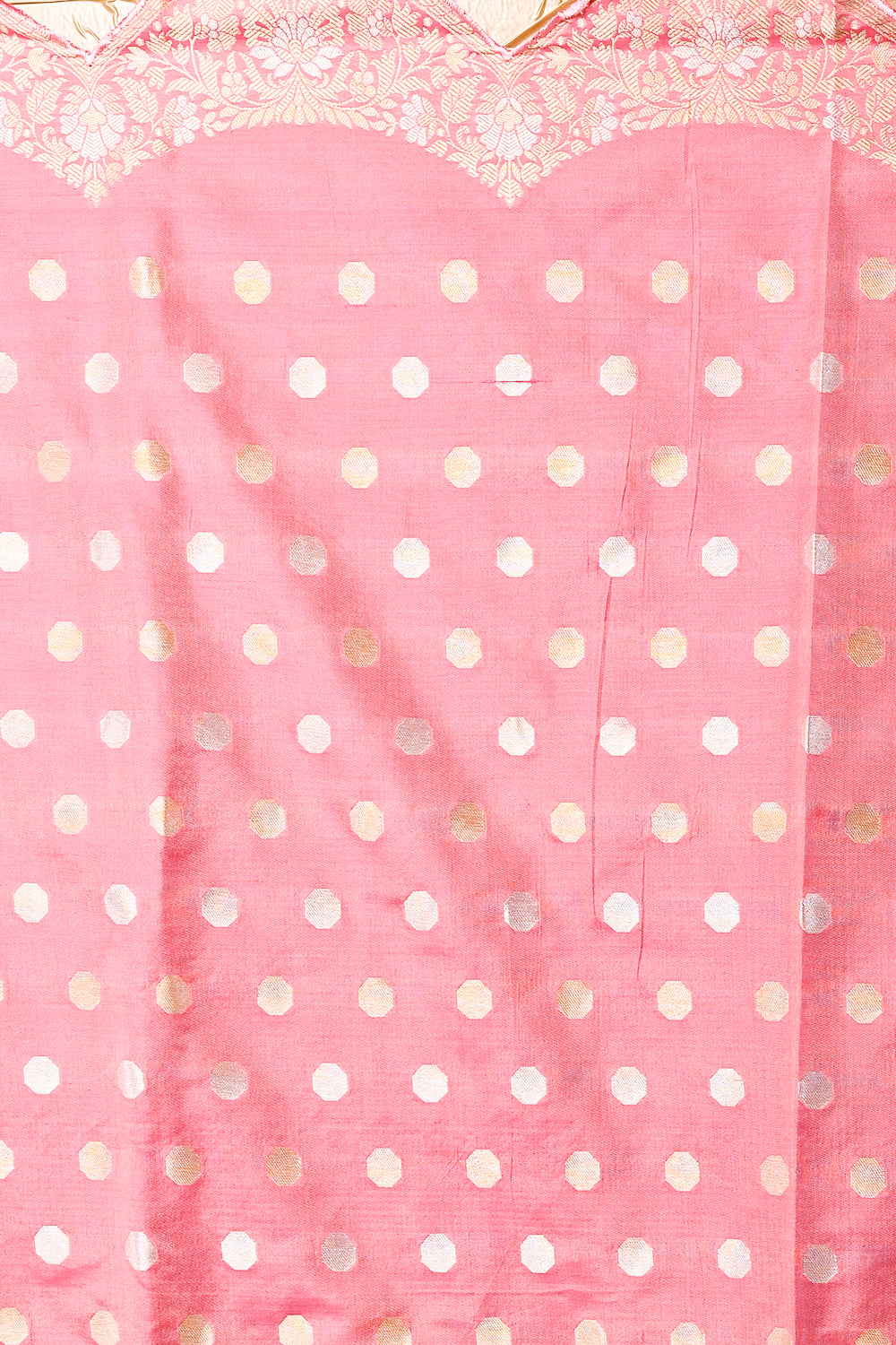 Banarasi Silk Jaal Pink Saree With Scallop Border