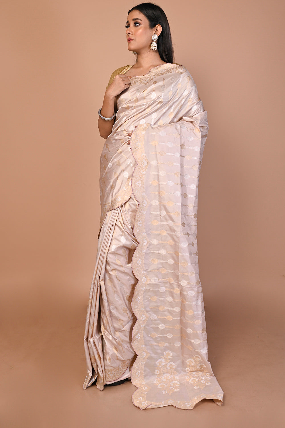 Banarasi Silk Jaal Cream Saree With Scallop Border