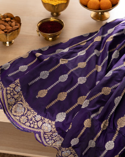 Banarasi Silk Jaal Purple Saree With Scallop Border With Rakhi And Gift Box