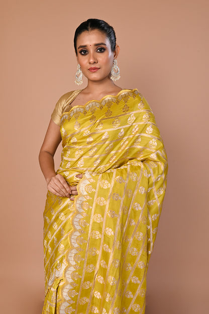 Banarasi Silk Brocade Mehendi Green Saree With Scallop Border