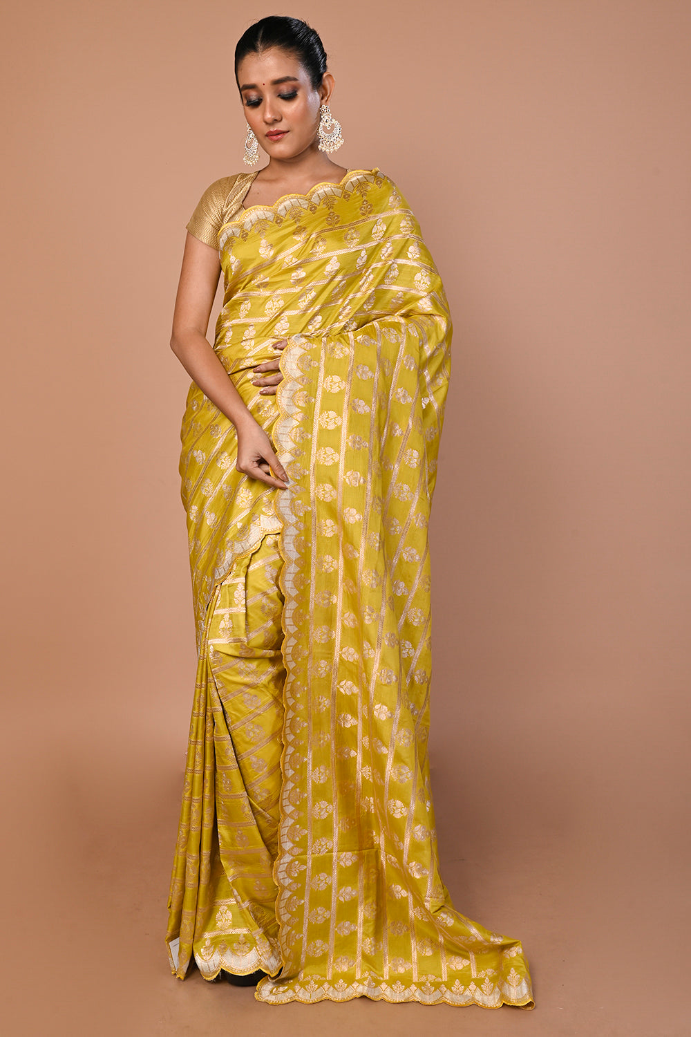 Banarasi Silk Brocade Mehendi Green Saree With Scallop Border