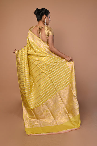 Banarasi Silk Vertical Lines Yellow Saree With Scallop Border