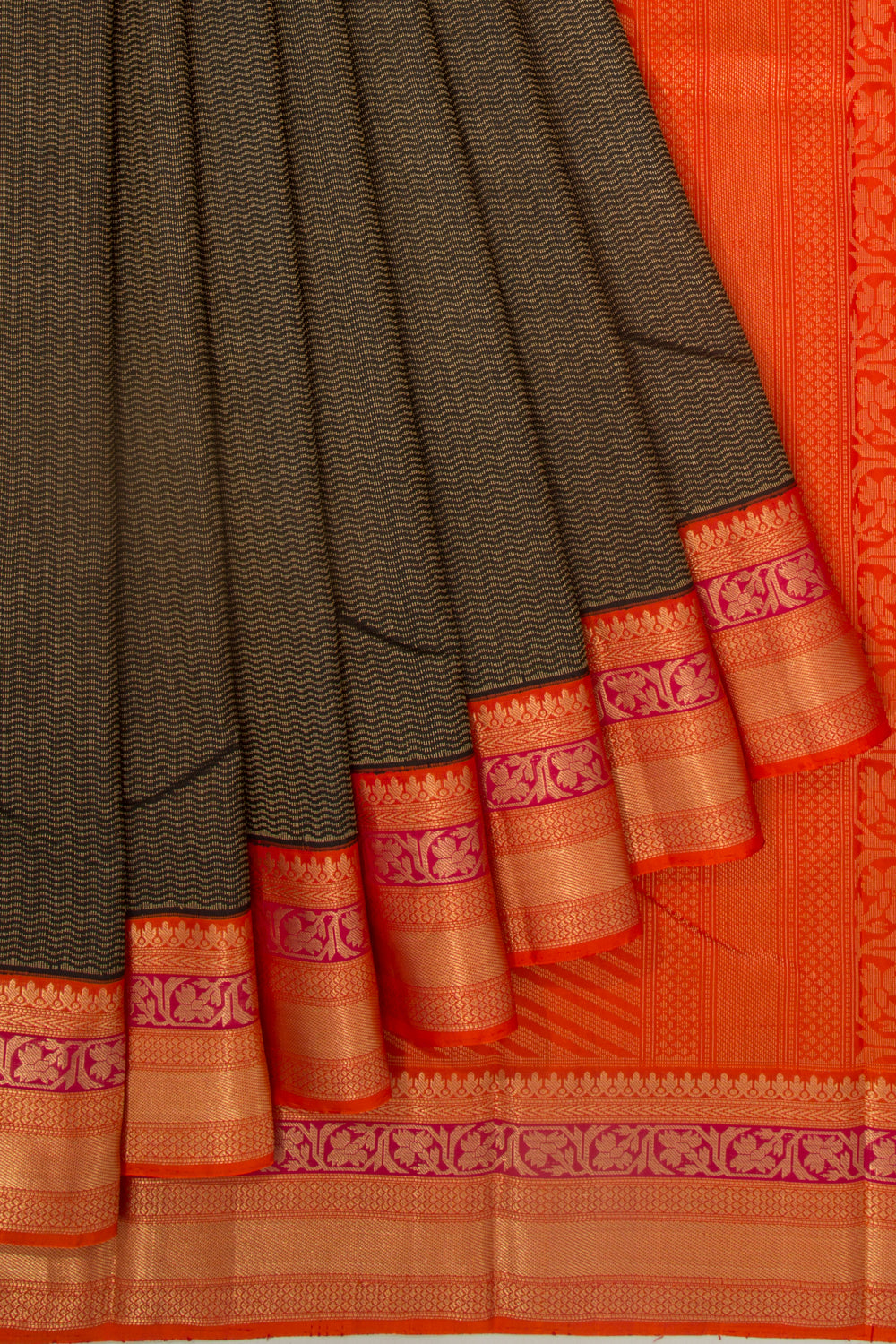 Kanchipuram Silk Zig Zag Lines Black Saree