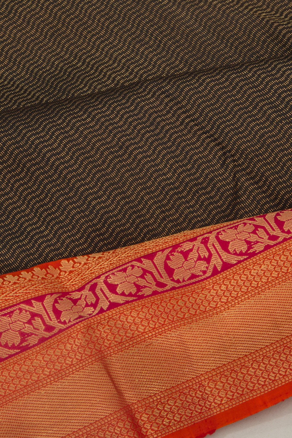 Kanchipuram Silk Zig Zag Lines Black Saree
