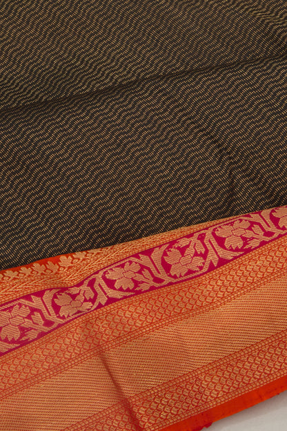 Kanchipuram Silk Zig Zag Lines Black Saree