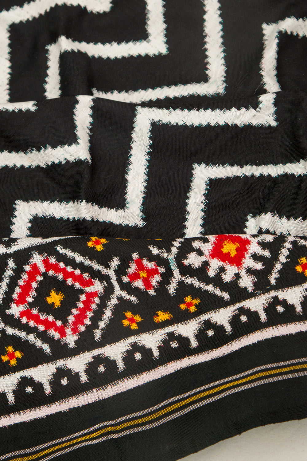 Patan Patola Silk Ikat White And Black Saree