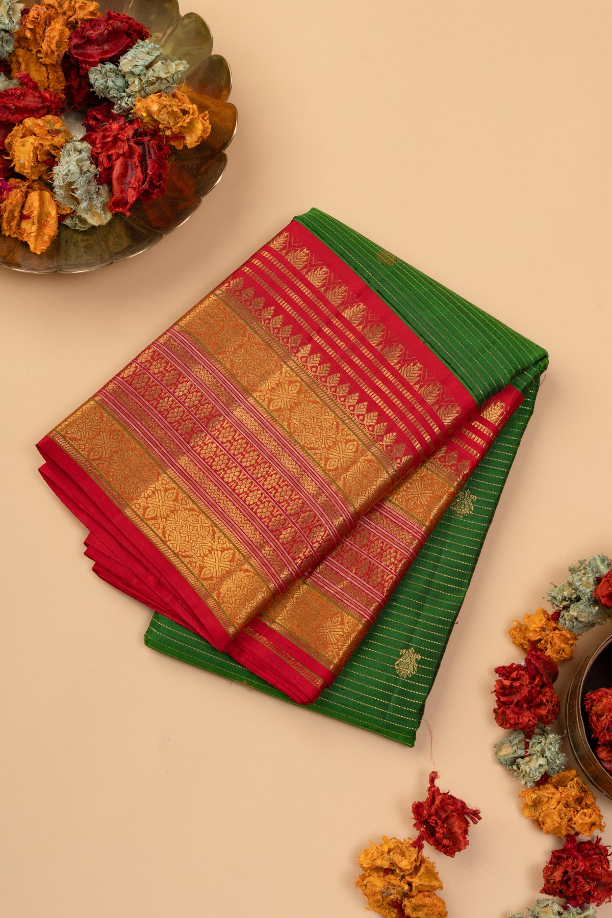 Kanchipuram Silk Oosi Lines And Butta Green Saree