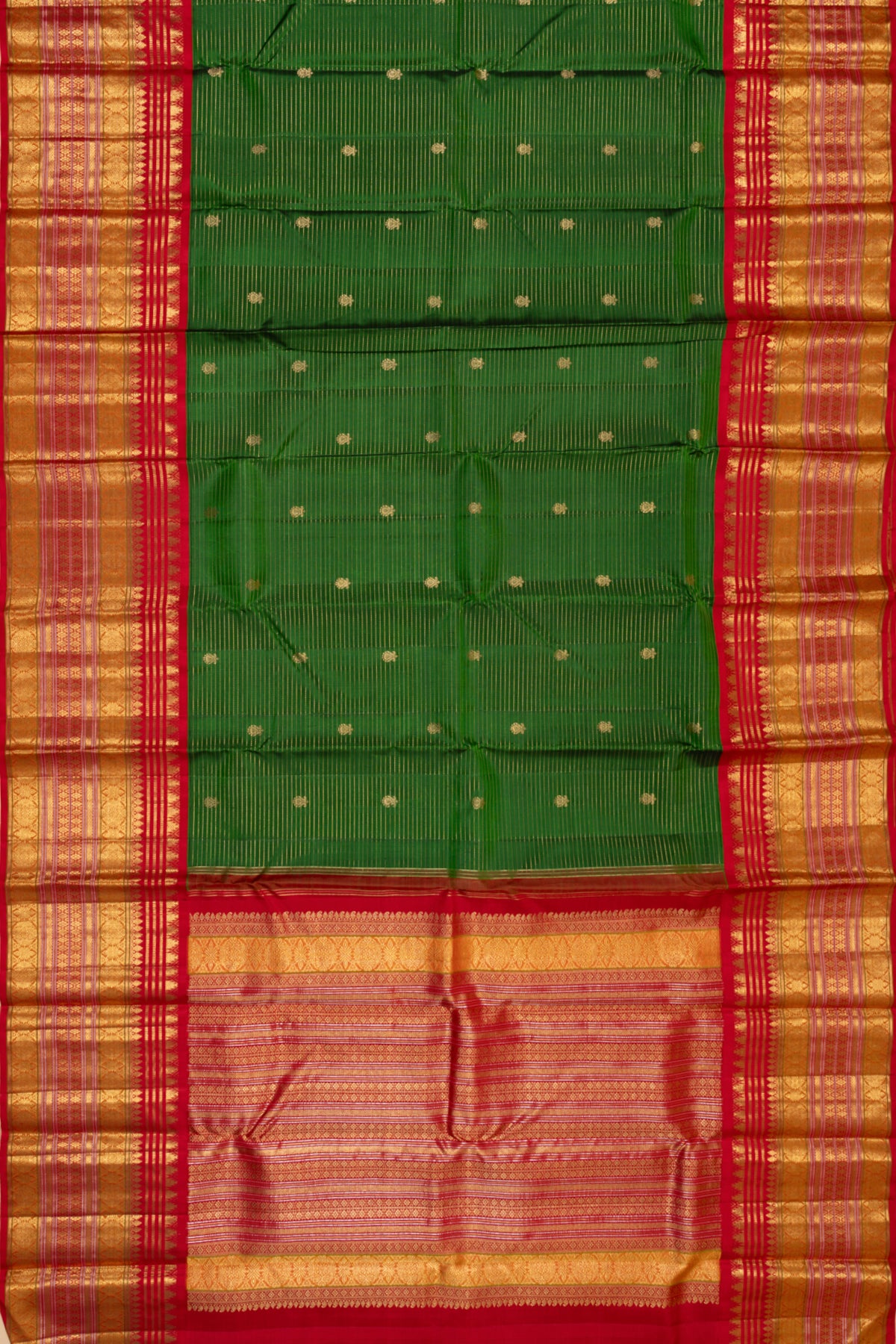 Kanchipuram Silk Oosi Lines And Butta Green Saree