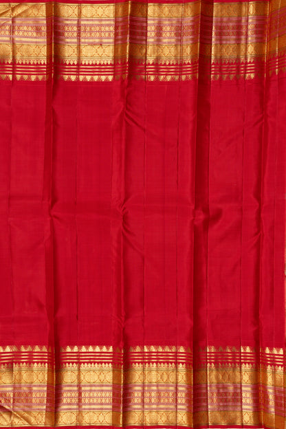 Kanchipuram Silk Oosi Lines And Butta Green Saree